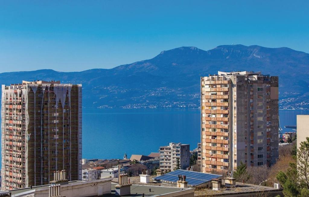 Sunny Apartment In Rijeka Ngoại thất bức ảnh