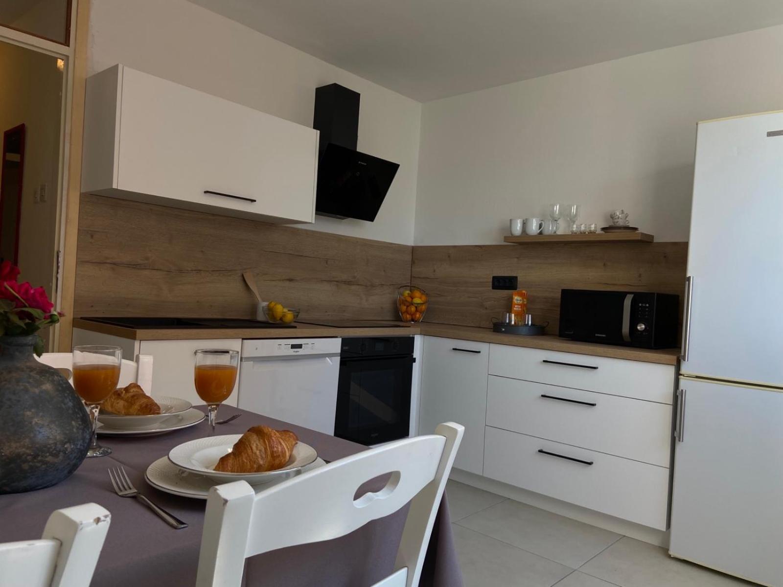 Sunny Apartment In Rijeka Ngoại thất bức ảnh